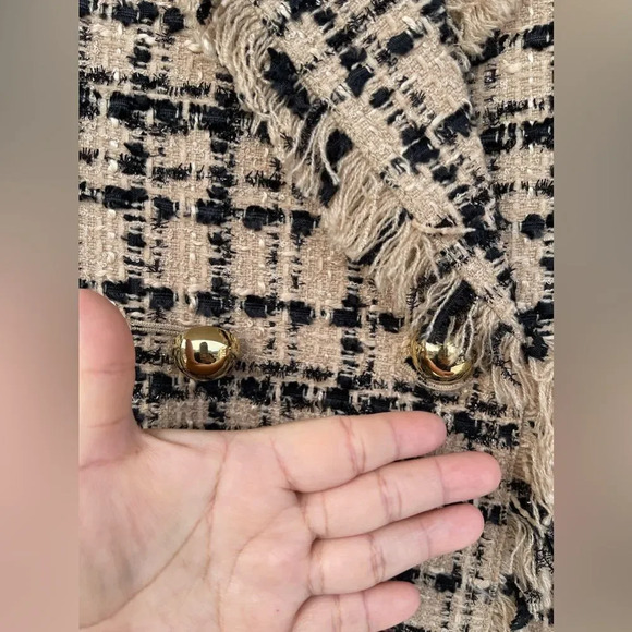 Kate Spade - Tan & Black Plaid Tweed Blazer  size 4 - Picture 5 of 13
